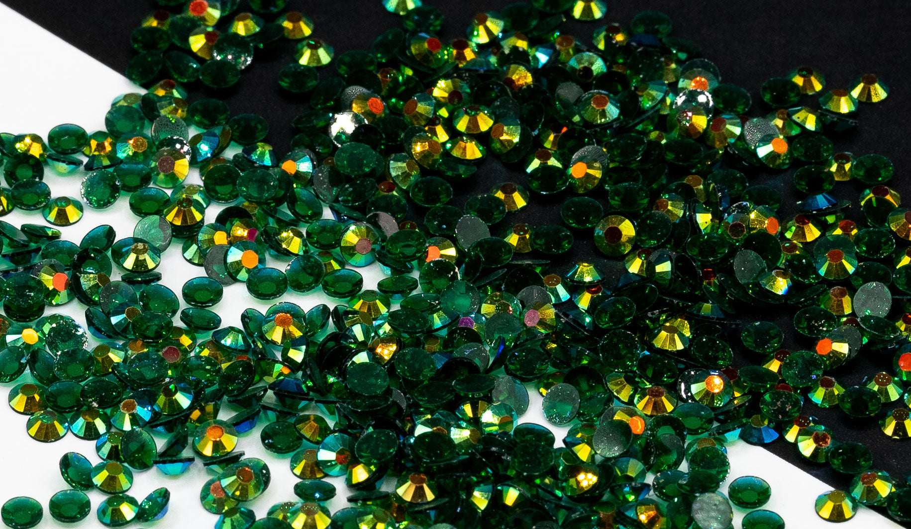 Lagoon AB Resin Rhinestones